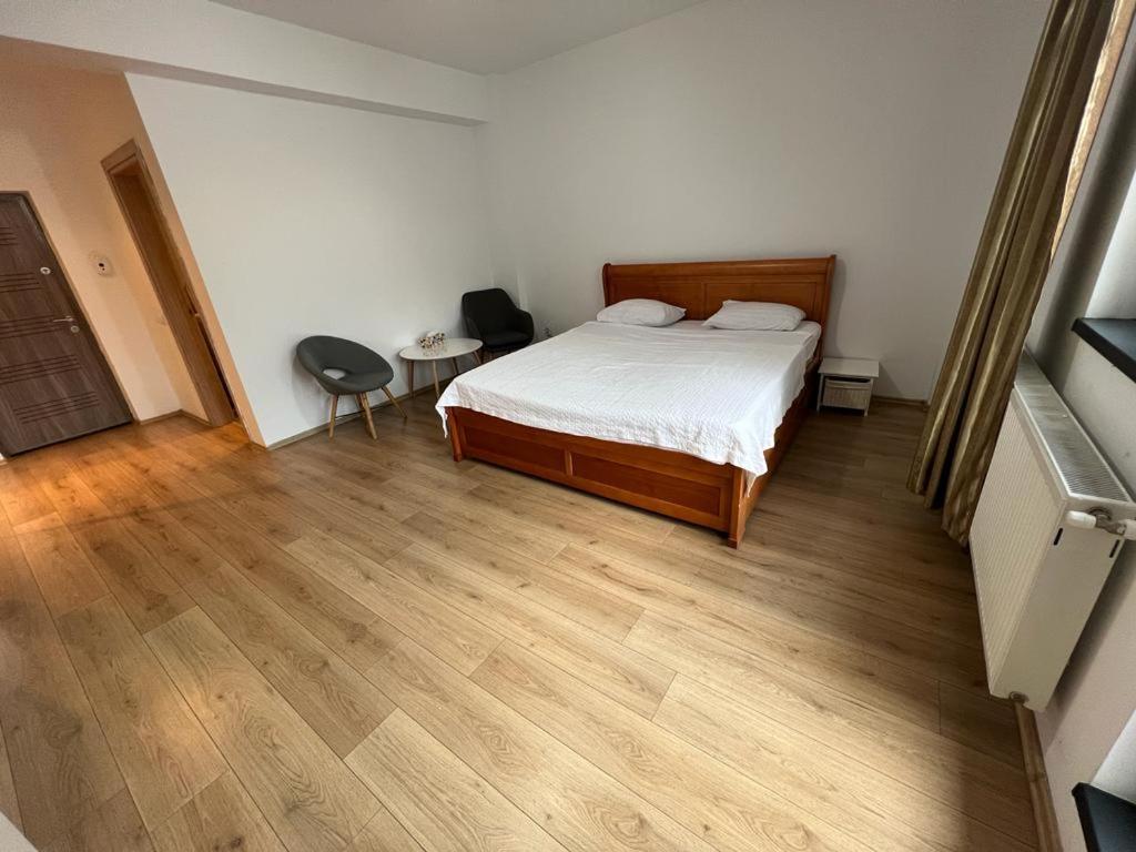 Natatiei Apartment Bukares Bagian luar foto